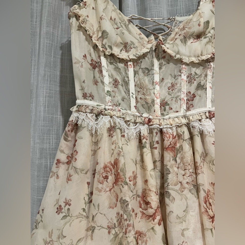Yellow V. Chapman Ruffled Gown - Picture 5 of 9